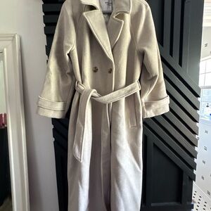 Abercrombie & Fitch Cream Trench Coat